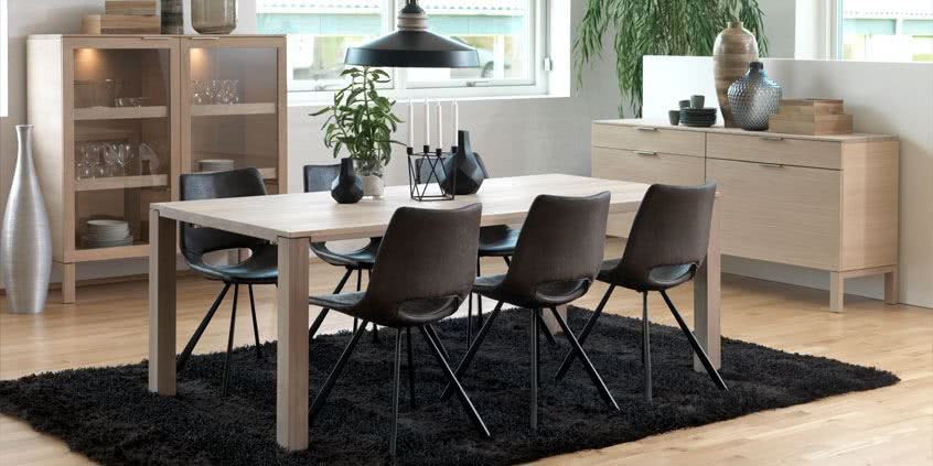 Zadbaj o spokój i harmonię, stwórz aranżację z meblami minimalistycznymi