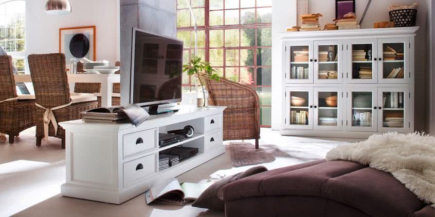 Meble drewniane a meble z płyty – co wybrać i dlaczego?