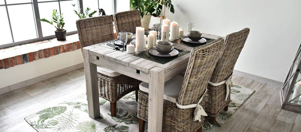 Jak przygotować się na kolację wigilijną w dużym gronie? Propozycje stołów rozkładanych